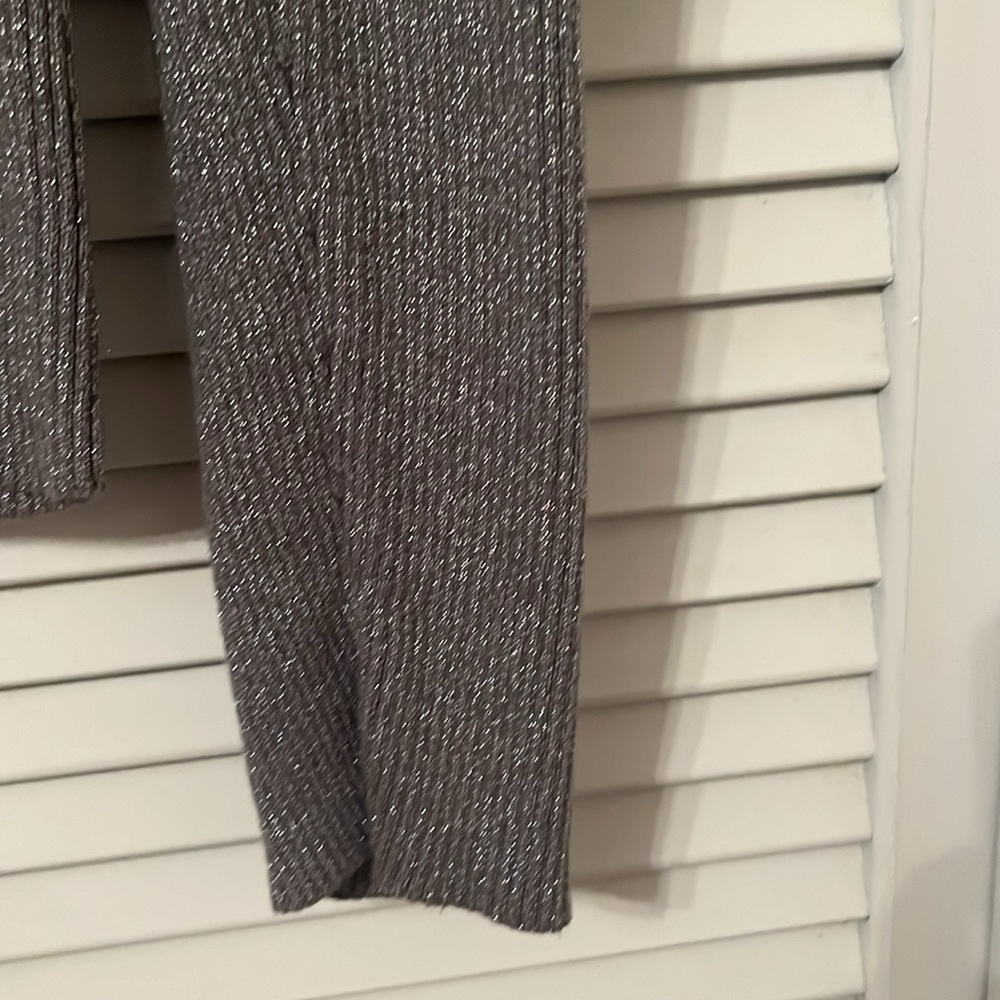 Beautiful silvery mesh like sweater - Picture 4 of 5